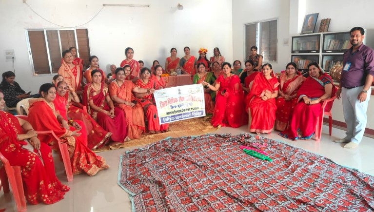 अंतर्राष्ट्रीय महिला दिवस: विधिक जागरूकता शिविर, महिलाओं को बताए गए अधिकार  प्रेस क्लब मुंगेली व ग्राम छतौना में 14 मार्च की नेशनल लोक अदालत की दी जानकारी