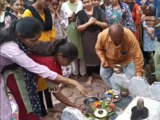 जगदलपुर नर्सिंग-कॉलेज कैंपस से प्रबंधन ने शिवलिंग हटवाया