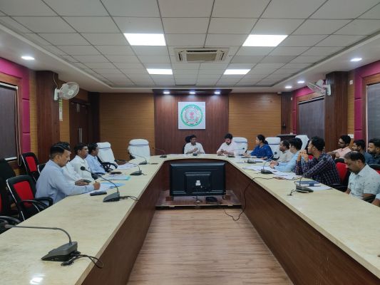 हाथी प्रभावित क्षेत्र अंतर्गत हाथियों द्वारा क्षति पहुचाएं गए मामलों के निष्पादन एवं मुआवजा राशि दिलाने की दिशा में की गई सकारात्मक चर्चा