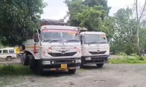 बम्हनीडीह में अवैध राखड़ डंपिंग पर प्रशासन की सख्त कार्रवाई, तीन ट्रेलर जब्त