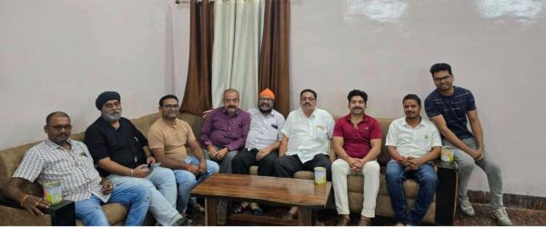 प्रेस क्लब का दीपावली मिलन समारोह आयोजित  विश्रामगृह में हुआ आयोजन