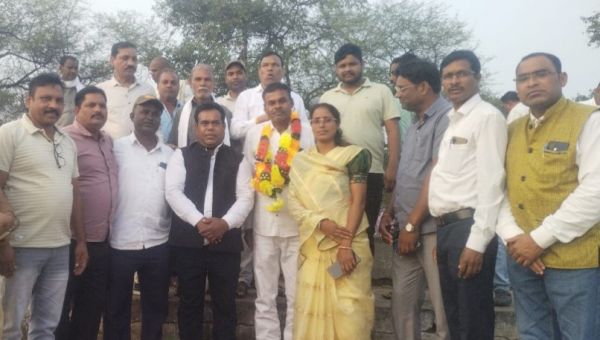 सर्वसहमति से प्रगतिशील छःग सतनामी समाज सरसीवा परिक्षेत्र के निर्विरोध अध्यक्ष बने लहाराम रत्नाकर 