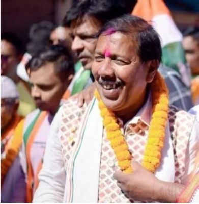 27 साल बाद पहली बार जिले का नेतृत्व चांपा शहर के निवासी राजेश अग्रवाल को मिला, कांग्रेस की रणनीति ने बढ़ाई सियासी हलचल।