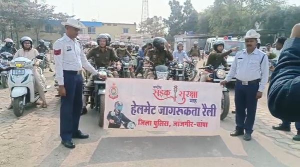 जांजगीर चांपा पुलिस ने  चलाया हेलमेट सुरक्षा अभियान