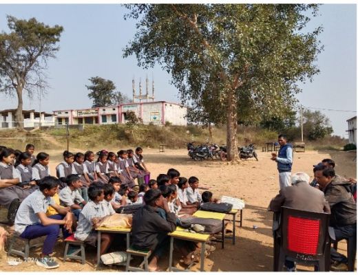 ओडगी ब्लॉक के विशालपुर व नवा टोला में बाल संरक्षण जागरूकता कार्यक्रम संपन्न 