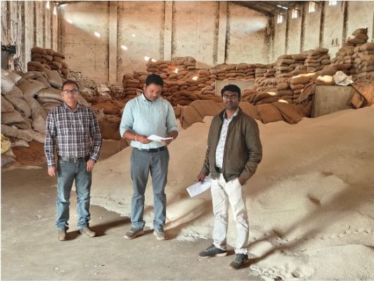 भौतिक सत्यापन में 2372 क्विंटल कम मिला धान,मिलर्स के विरुद्ध एफआईआर दर्ज