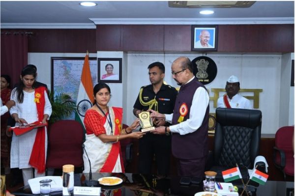 मुंगेली की शिक्षिका की आवाज़ बनी दृष्टिबाधित बच्चों की पढ़ाई का सहारा