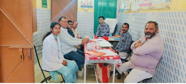 उप स्वास्थ्य केंद्र कोदवामहंत में निःशुल्क मानसिक स्वास्थ्य शिविर आयोजित  शिविर में 17 मानसिक रोगियों सहित 25 मरीजों का हुआ ईलाज