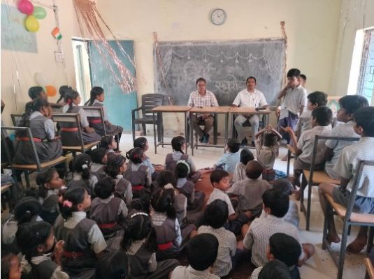 *ग्राम पंचायत सुरगुली के शासकीय पूर्व माध्यमिक शाला सुरगुली में हर्षोल्लास के साथ मनाया विदाई समारोह*