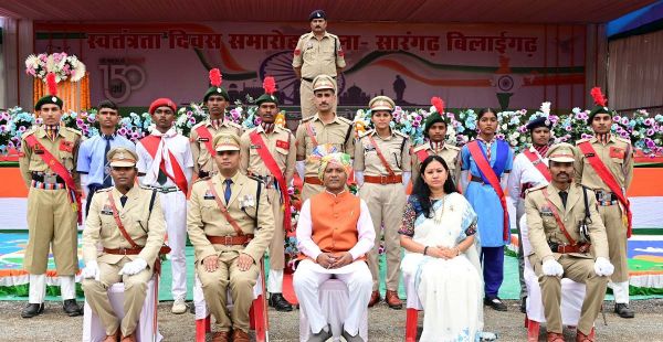 सारंगढ़ में हर्षोल्लास से मनाया गया स्वतंत्रता दिवस, सांसद राधेश्याम राठिया ने किया ध्वजारोहण..